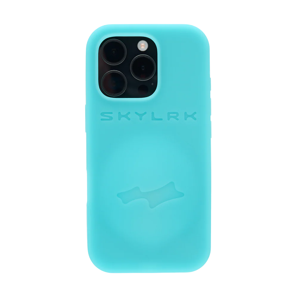IPHONE_16_PRO_SUPER_BLUE_BACK_29687_25_jpg_1699071a-24b5-4cb8-bb35-b4d48afd74ec SKYLRK Bump Case Super Blue
